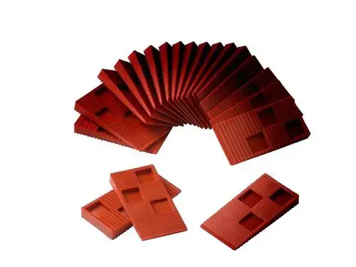 Cunhas em Plástico Kährs para Instalação de Pavimento em Madeira